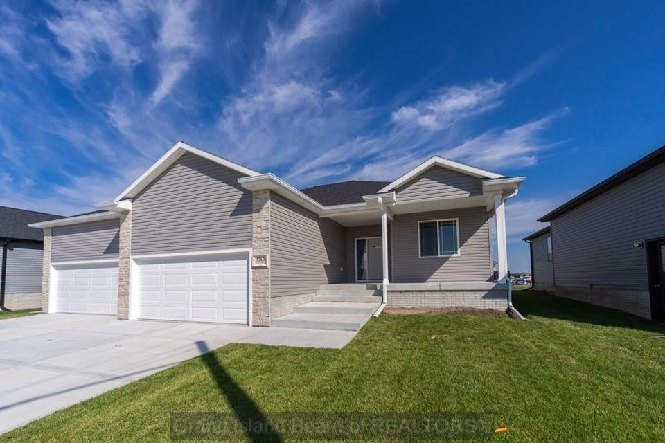 3760 lilac ln grand island  ne 68803 e 8