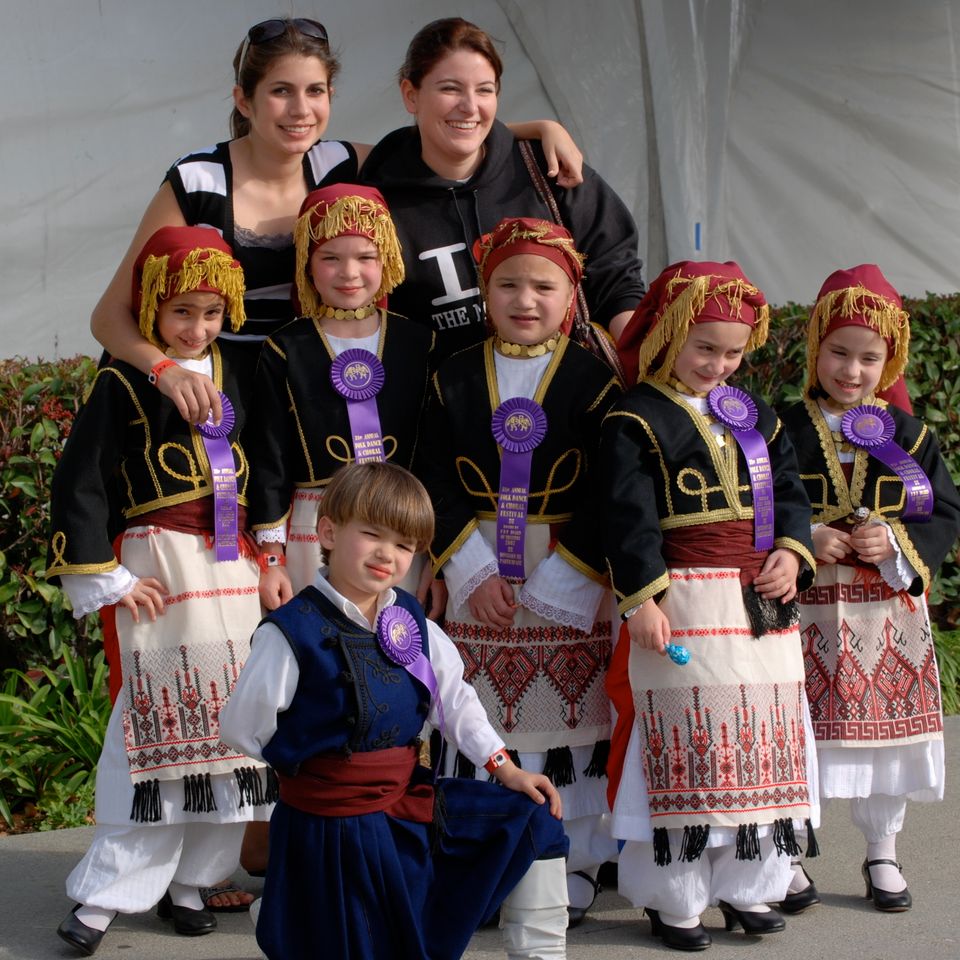 2007 fdf little minoans pose