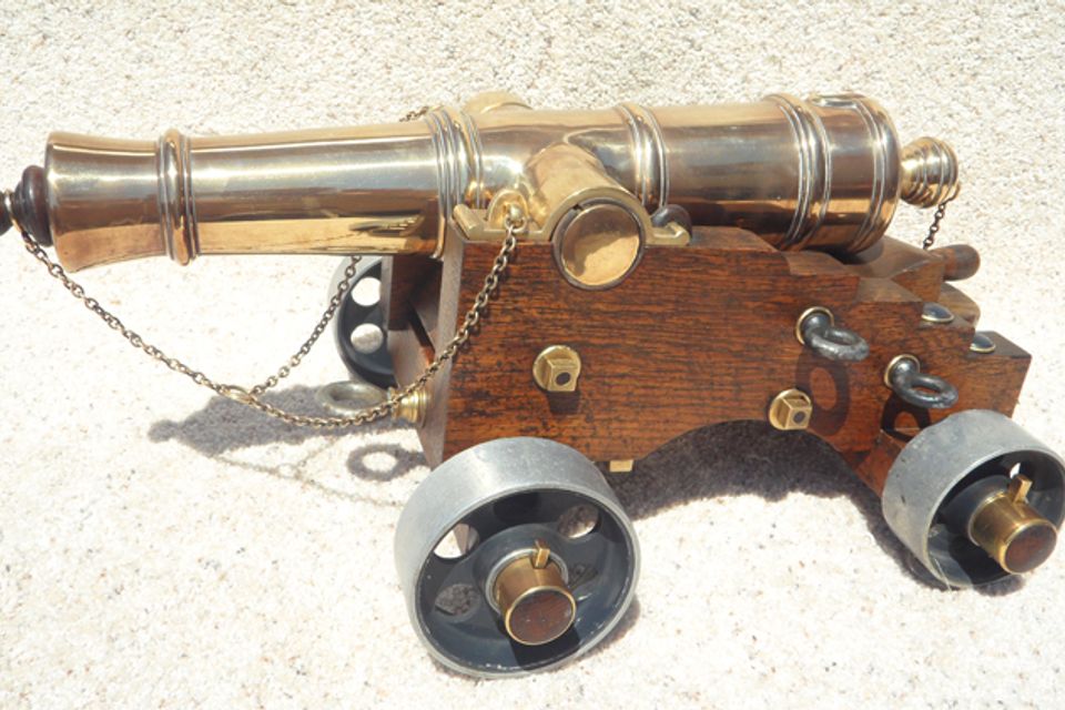 Cannon 043