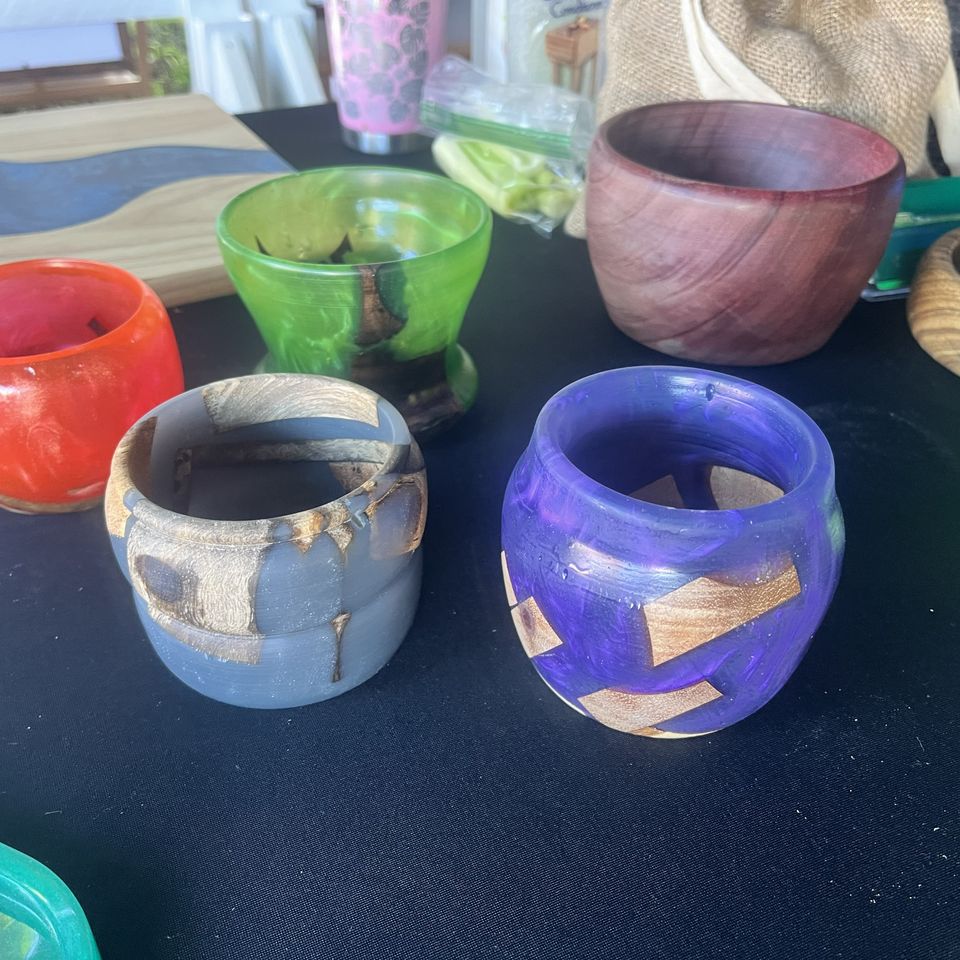 Resin cups