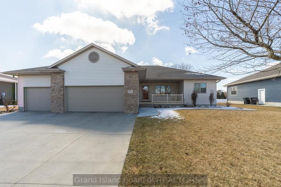 3811 meadowlark cir grand island ne 68803 a 1