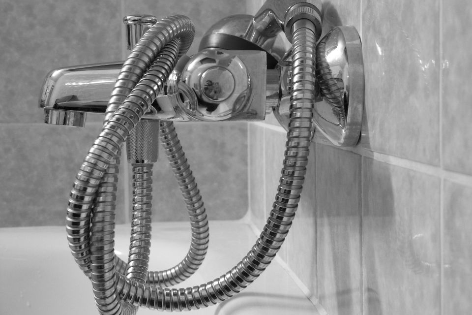 Hans shower head g9bf54be08 1920