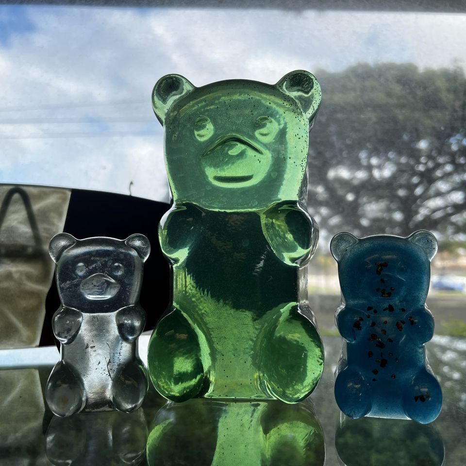 Resin gummy bears