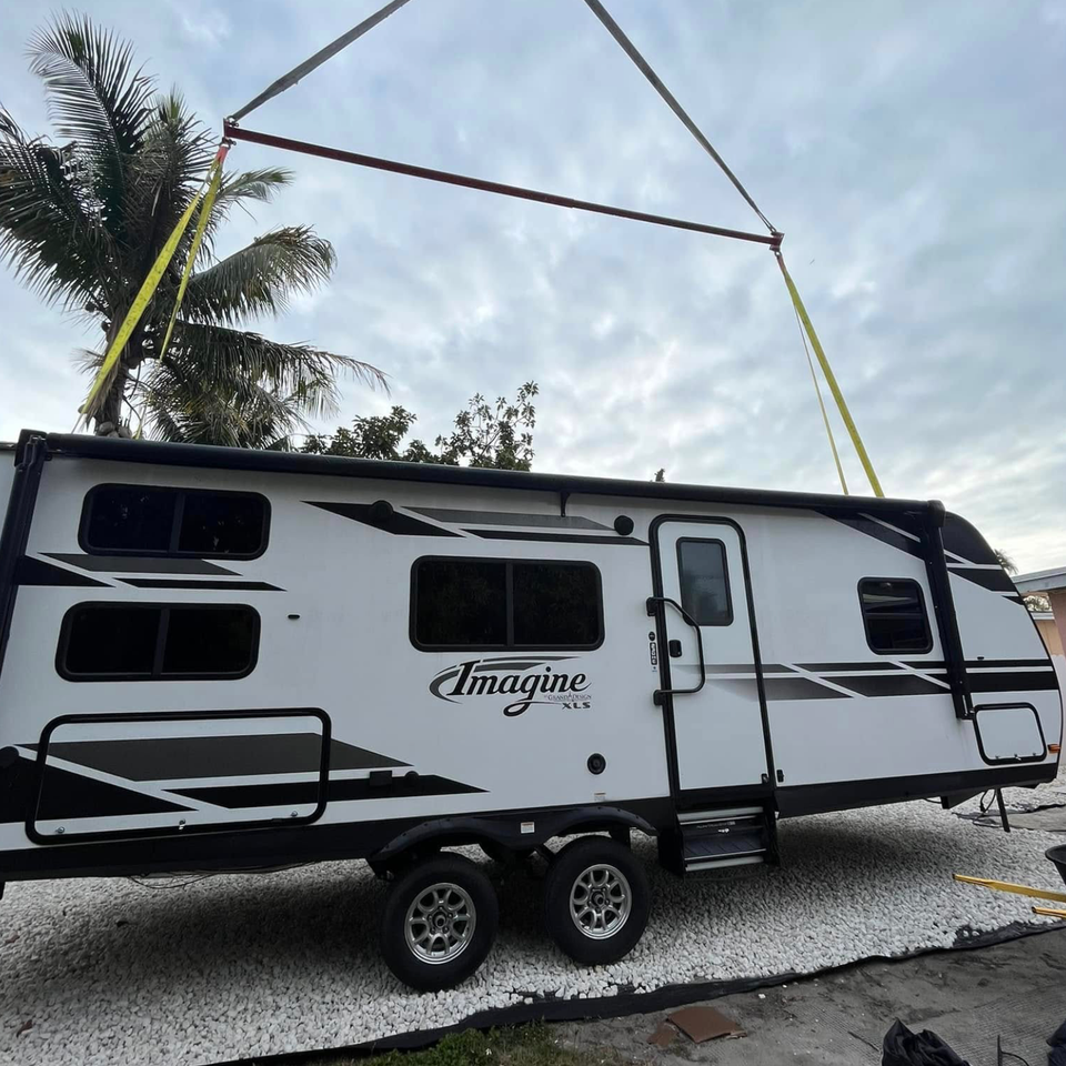 Crane   rigging rental camper removal