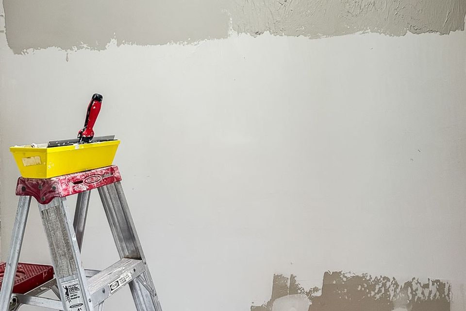 How to skim coat to smooth wall texture