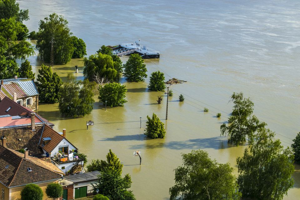Flood e836b80f28 1920