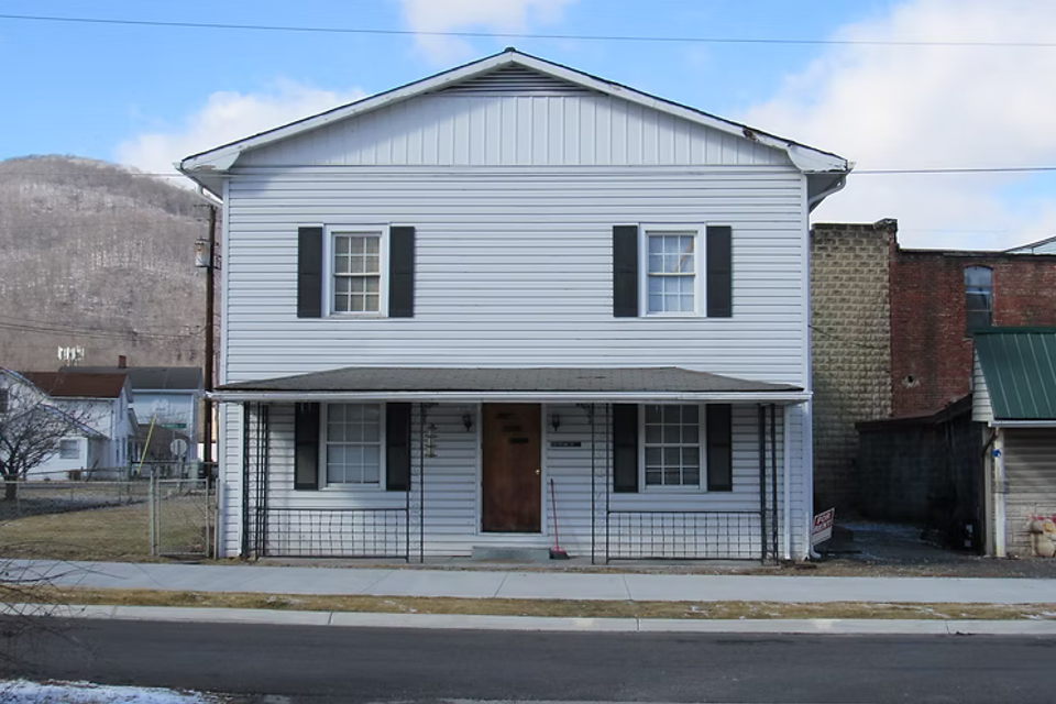 325 pearl ave