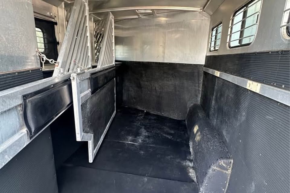 553409558 25305324742403436 7682108292508518033 n