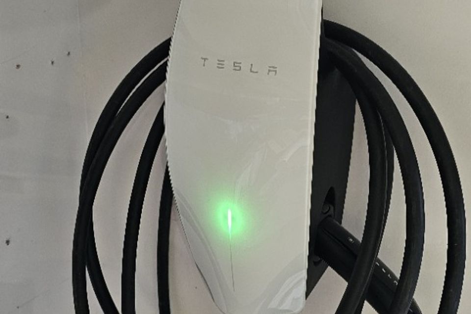 Tesla ev charging