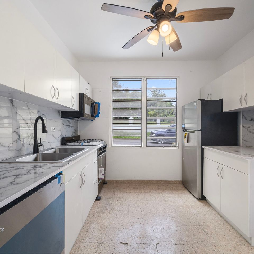 14 web or mls gg6a4948