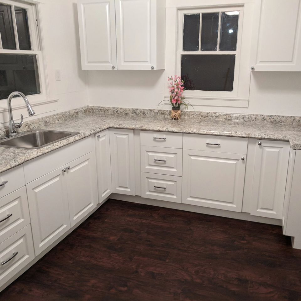 Decked out kitchen