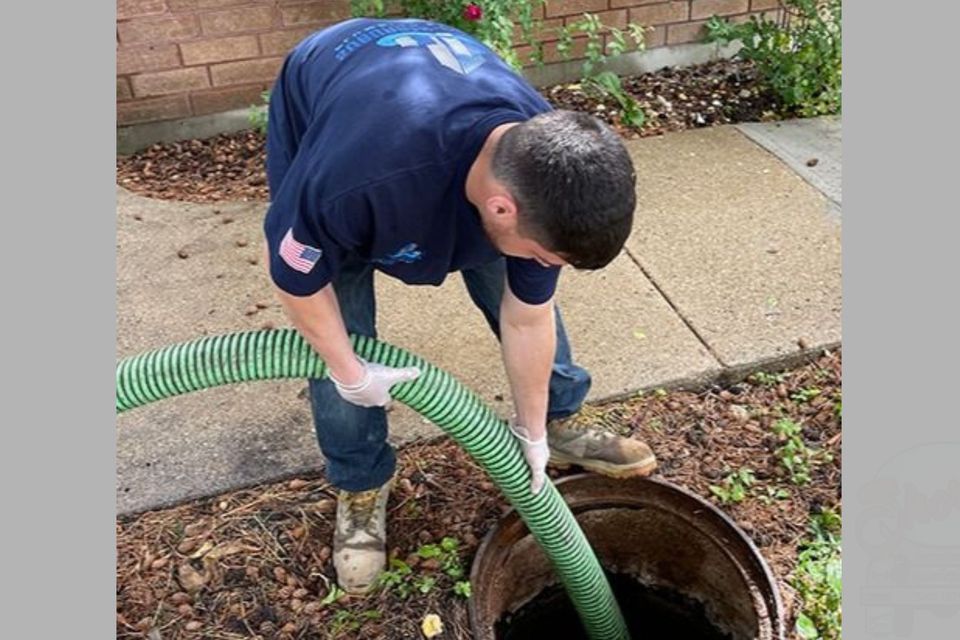 septic tank cleaning services