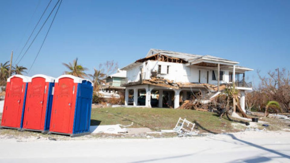 portable bathroom rental in Rockingham