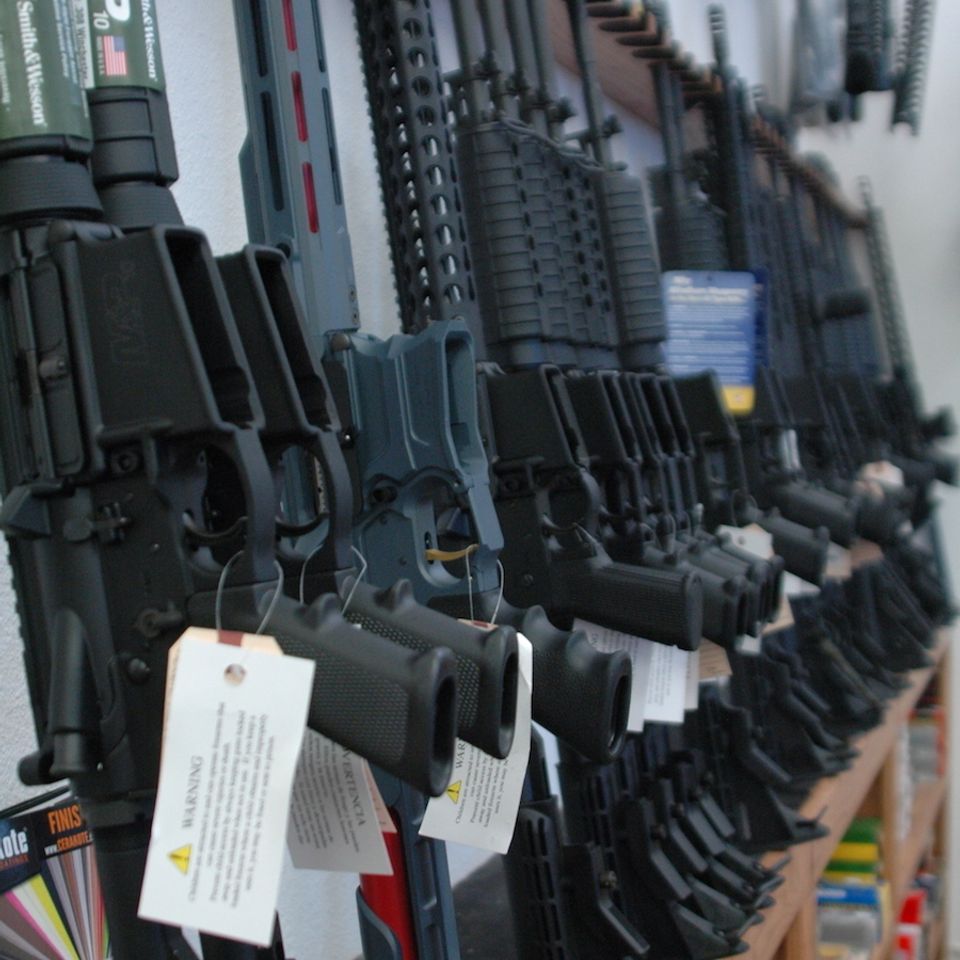 Half wall o guns20161119 17574 1ujit6v
