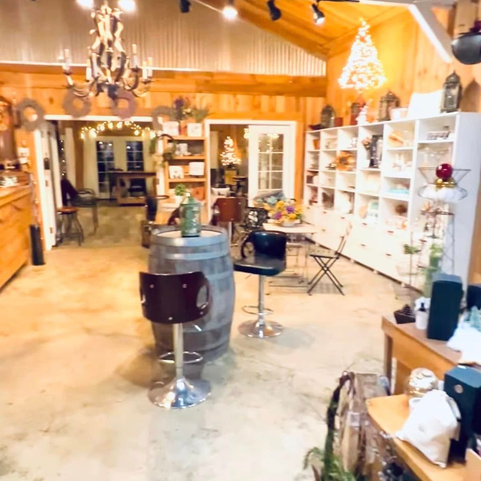 Lavenderatstillwatergiftshopinside