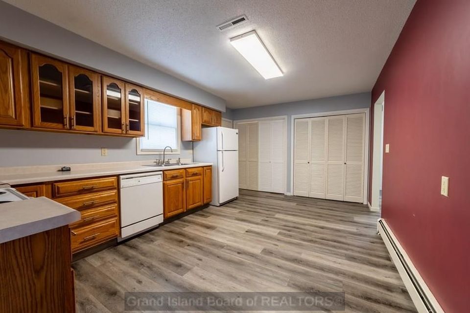 1821 w 11th st grand island ne 68801 b 3