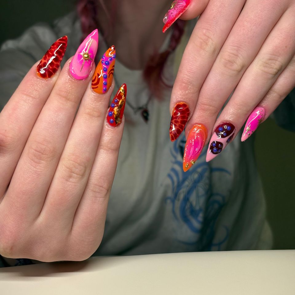 Artistic designs rainbow manicure