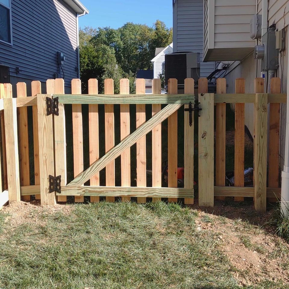 Fence gate install cincinnati  052
