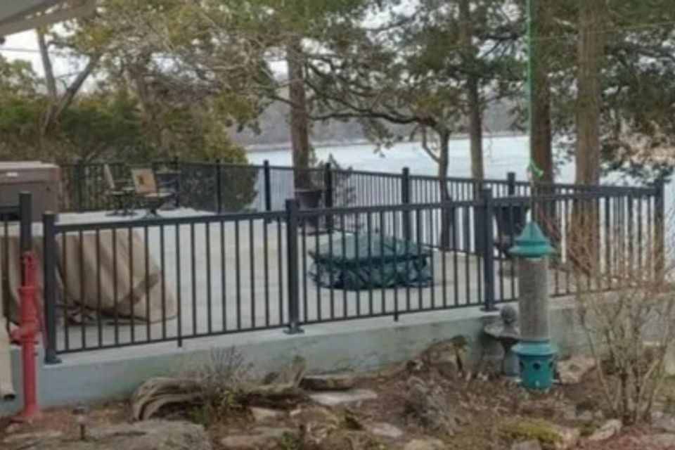 metal deck railing