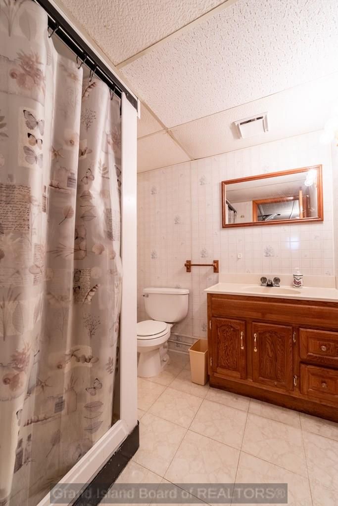2316 sheridan ave grand island ne 68803 b 9