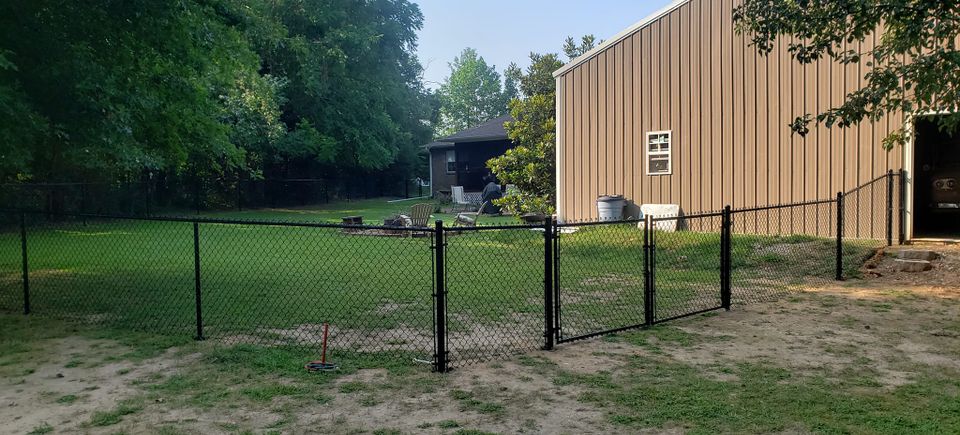 black chain link fence to shop cassville mo