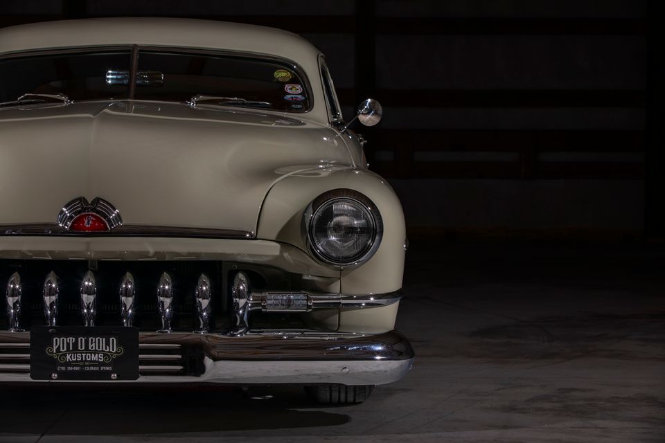 Pot o gold 1951 merc18