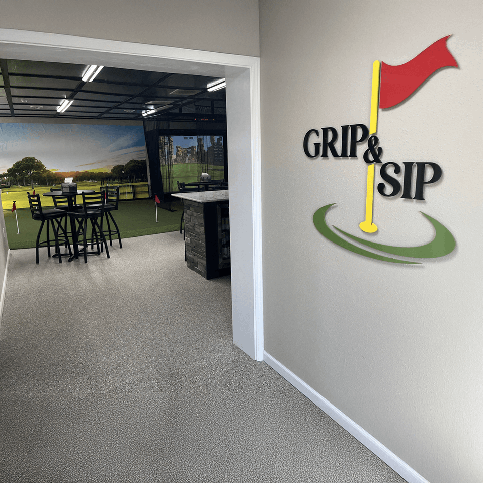 Grip   sip looking into golf sim (tpng)