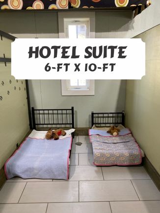 Hotel suite
