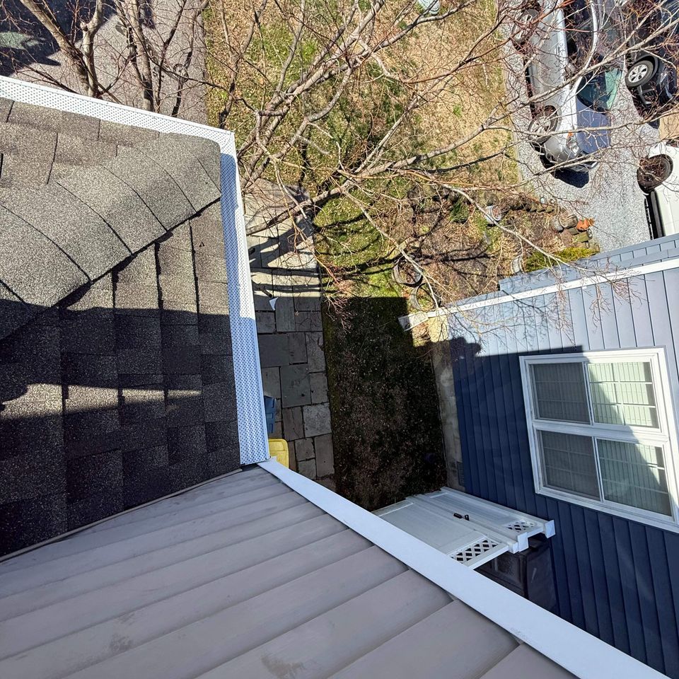 12f3022b 90d7 4d5e b4cd 33373e9cf363