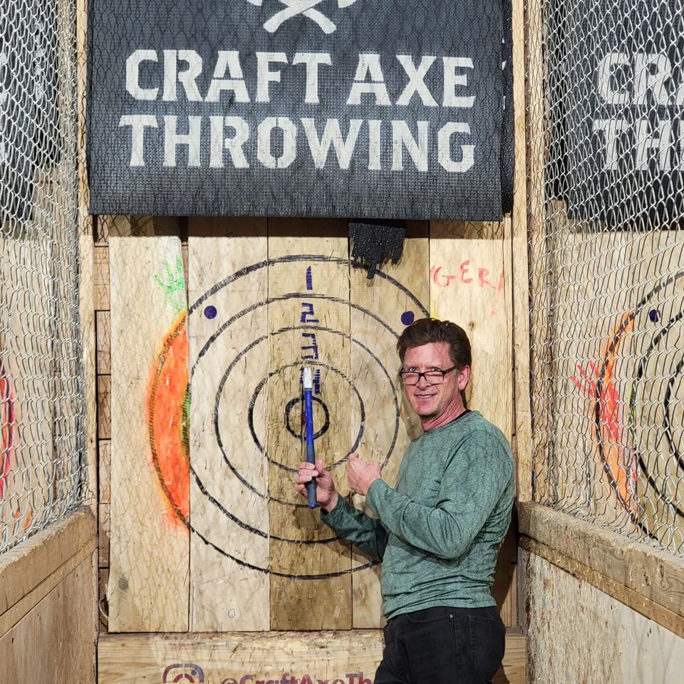 Axe throwing social2