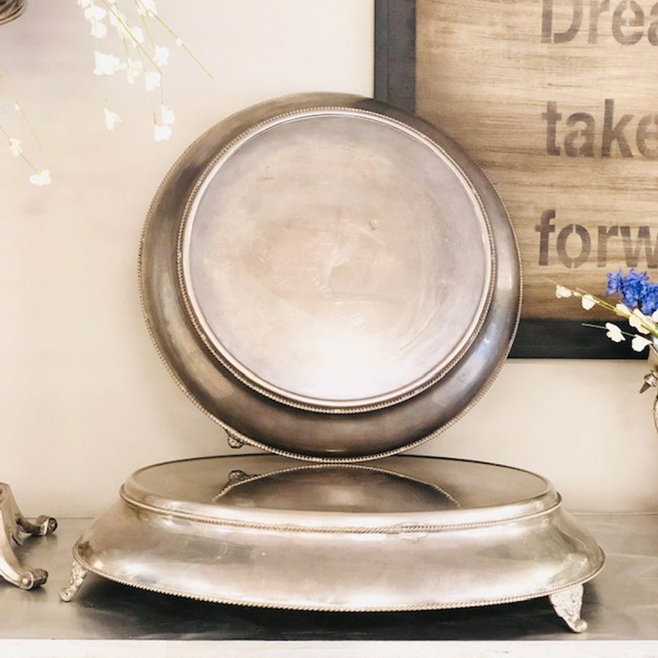 Cake stand solid ribbed