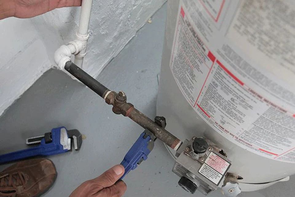 Ht install a gas water heater remove disconnectgas