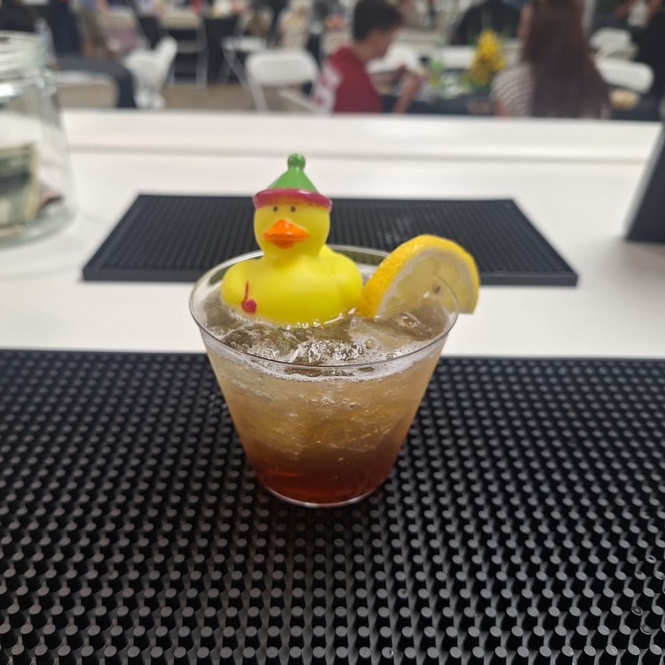 LIT at Applebee’s with lemon garnish and a duck topper
