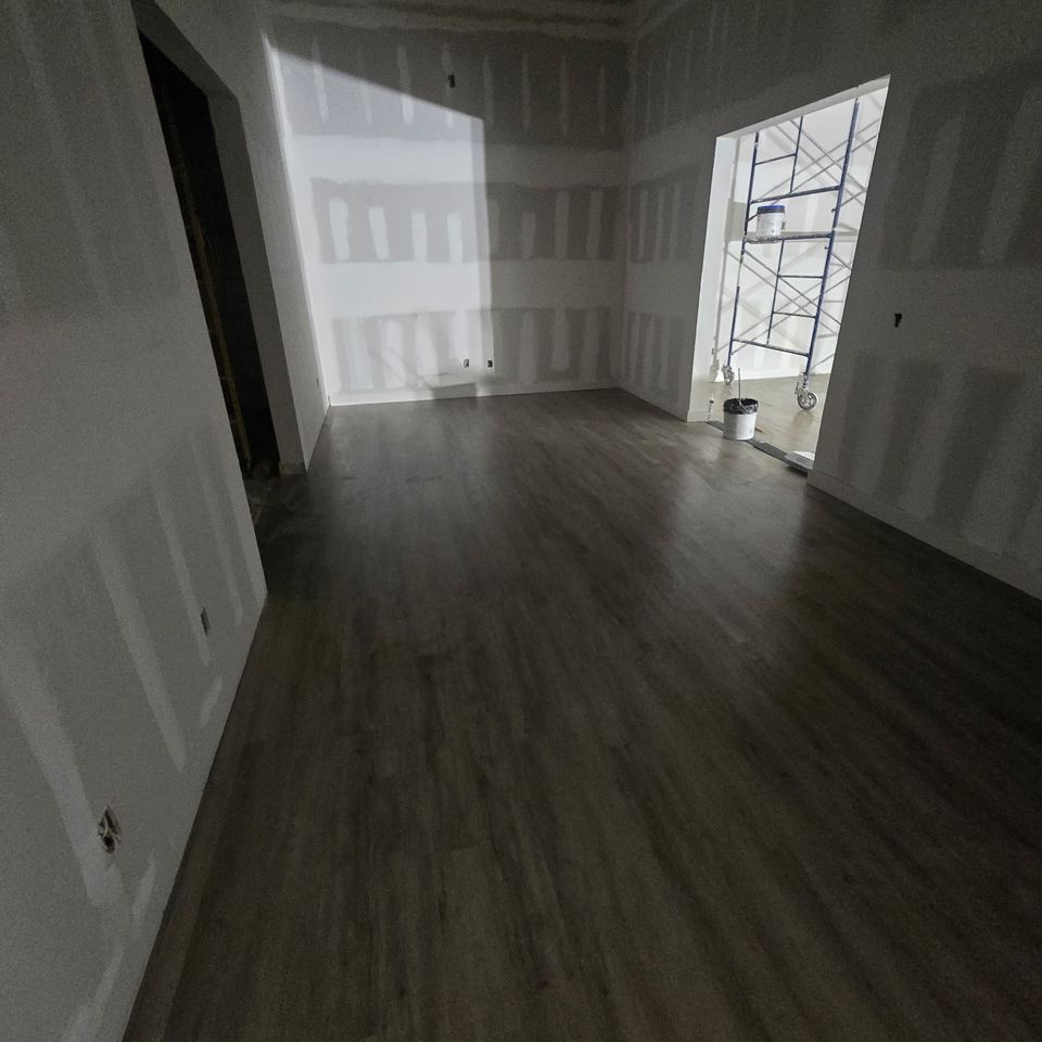 7706373296610430139 original