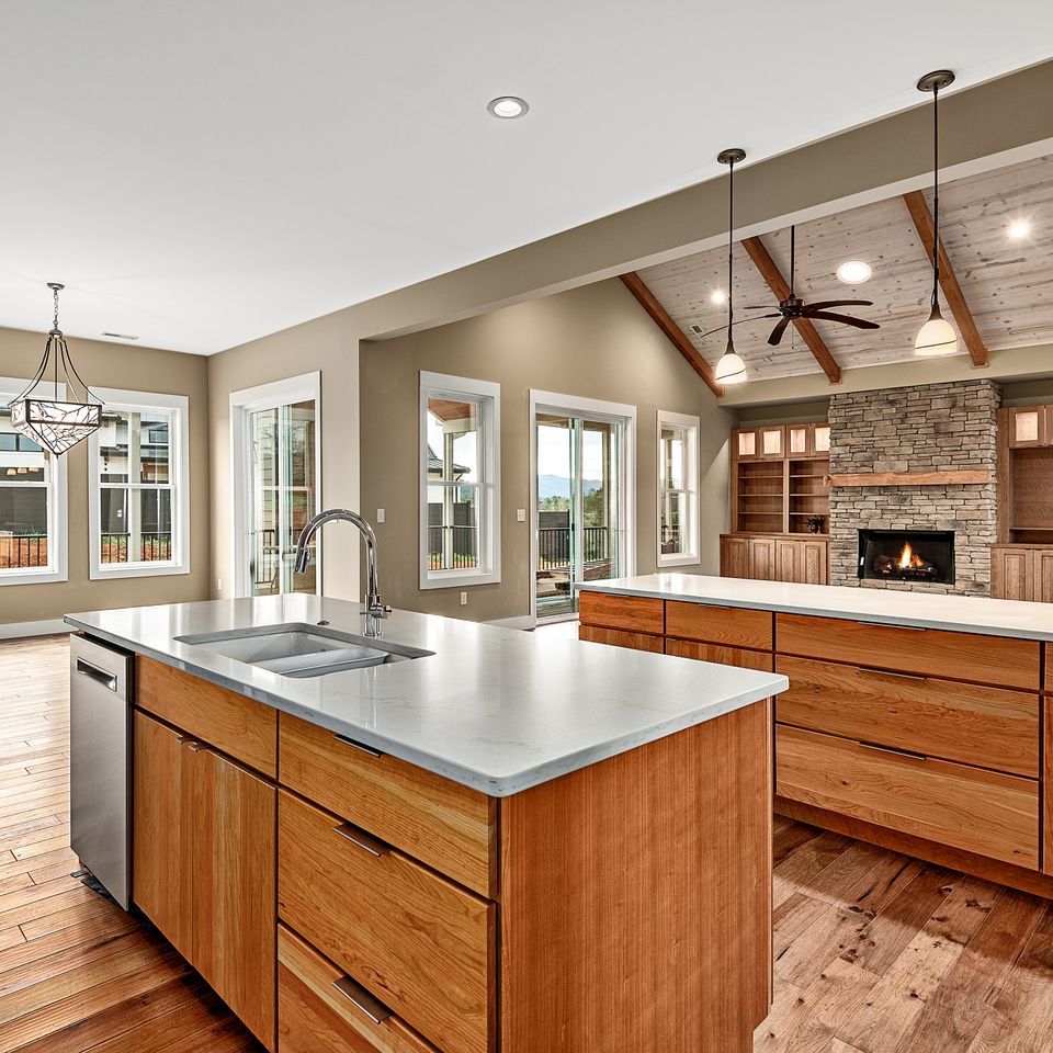 Open kitchen dining room   graet room