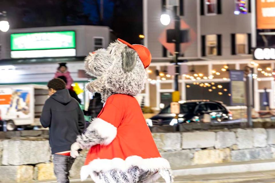 2024 kelley square tree lighting (99)
