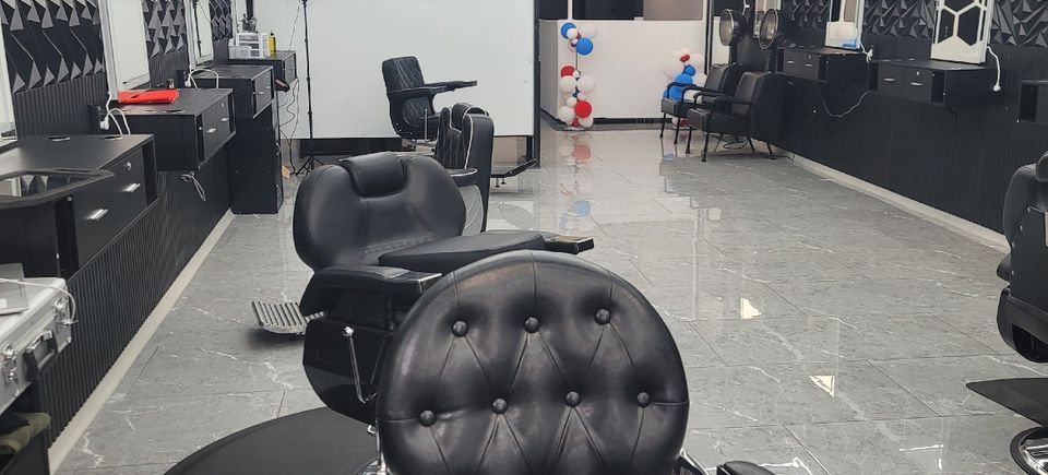 3876f1d16ee14369978919439b966e nathan s barbershop biz photo 677d36bd7cfb41b1b33426973f43c7 booksy