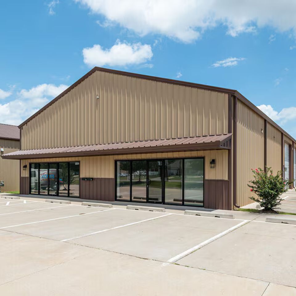 8810 8880 s sunnylane rd primary photo