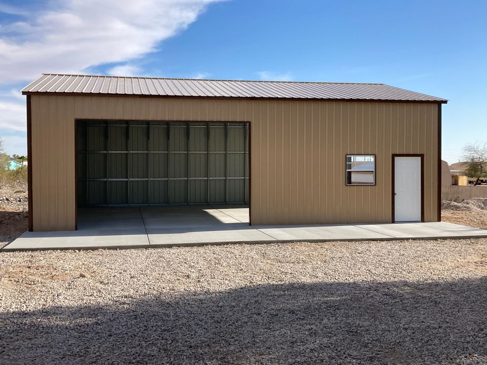Single garage shop