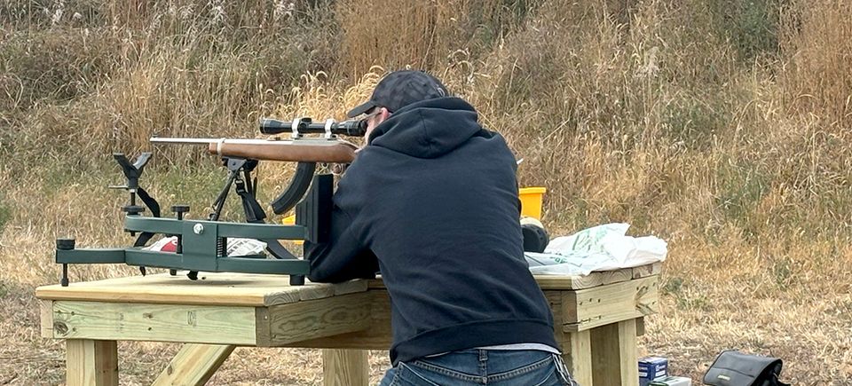 Rifle shooting cropped