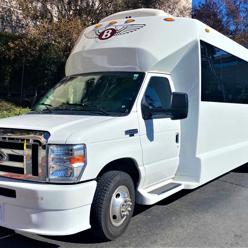 Limo Service in Lakeside CA