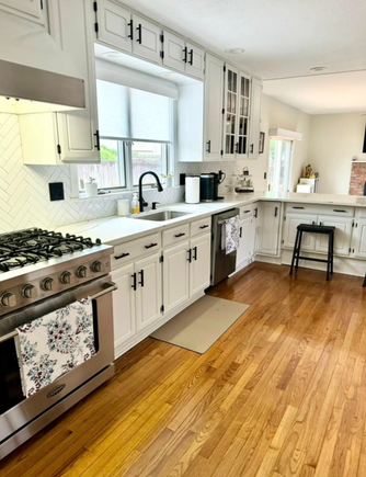Local interior exterior painting and cabinet refinishing contractors serving nj ny pa