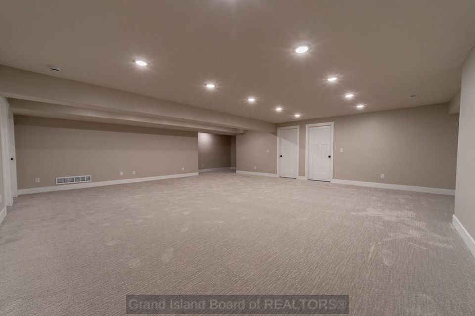 3760 lilac ln grand island  ne 68803 c 8