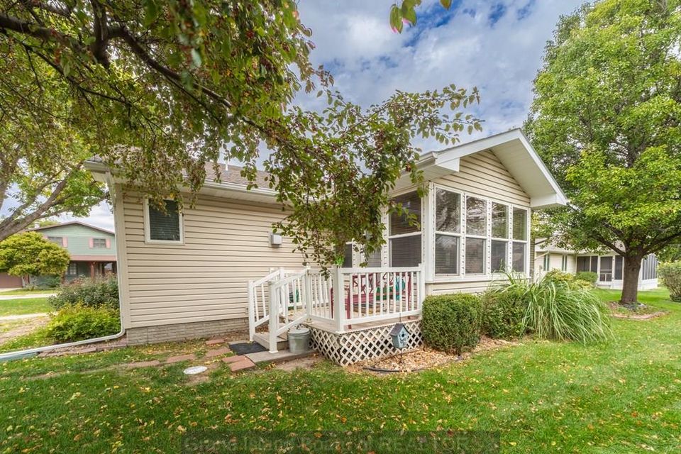 15 via trivoli grand island  ne 68803 d 7