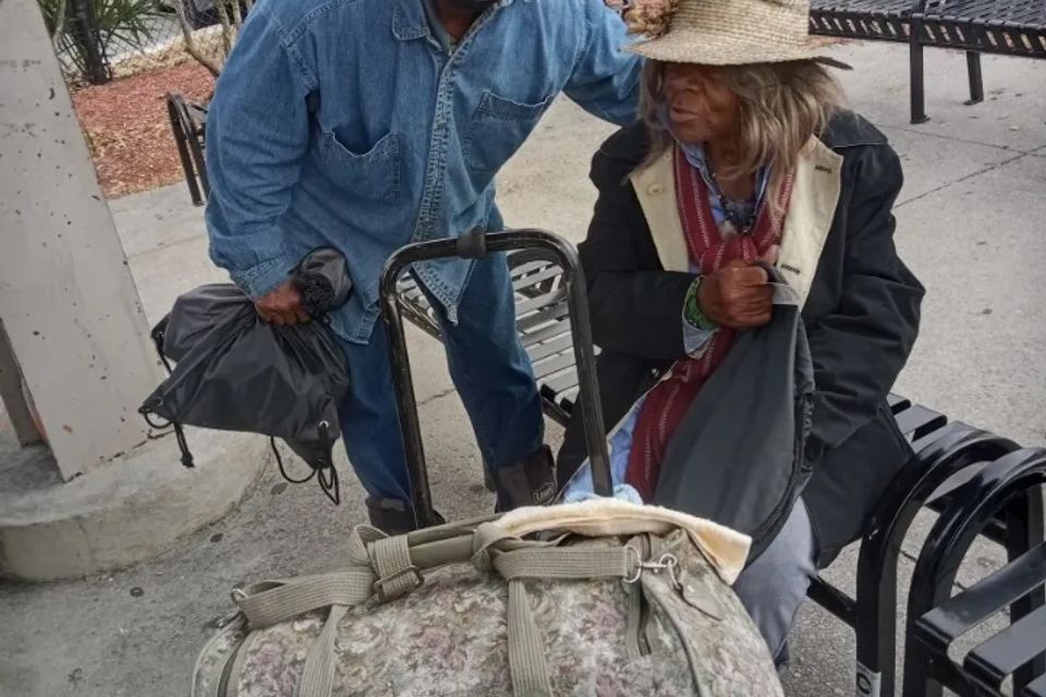 Pastor murray w lady