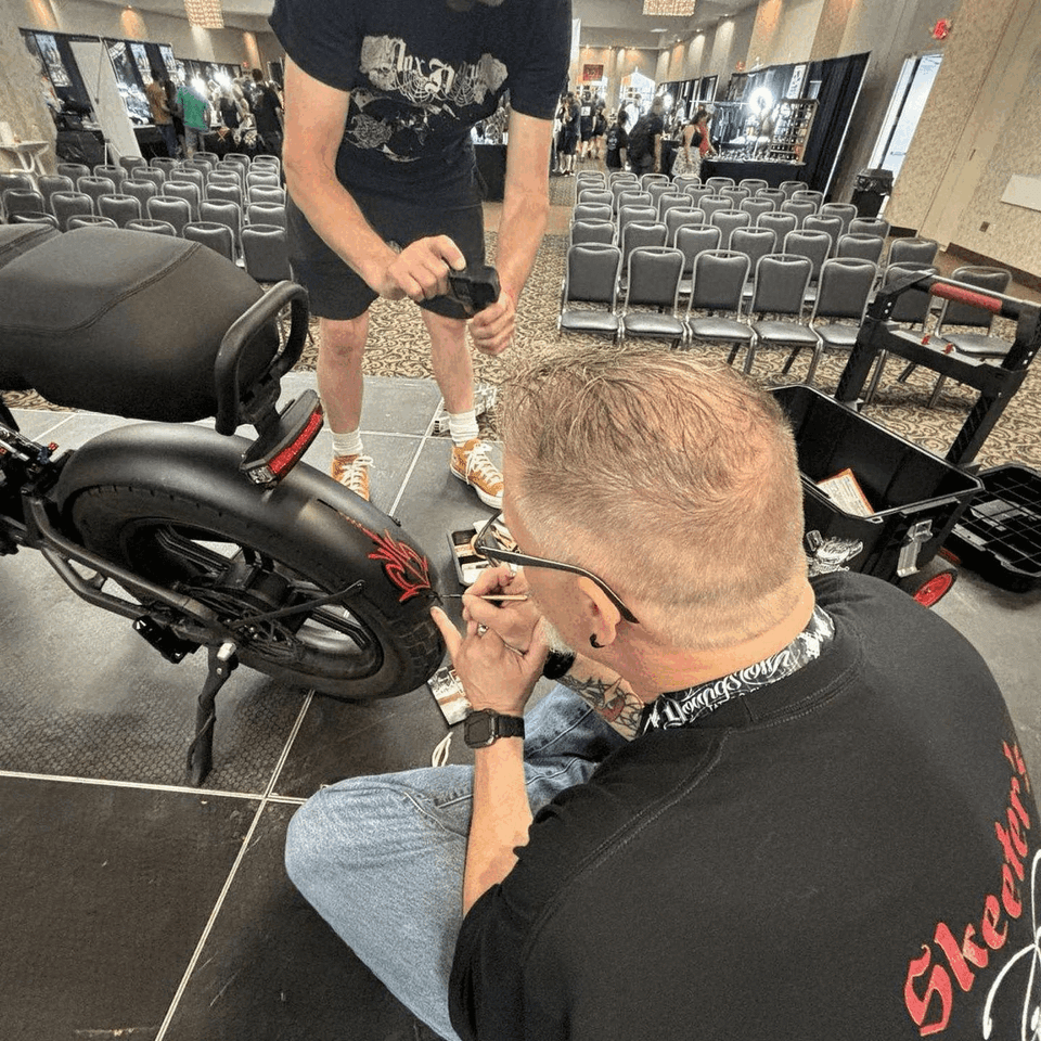 Creative custom pinstriping design and artistic projects created by Skeeter's Grafix.