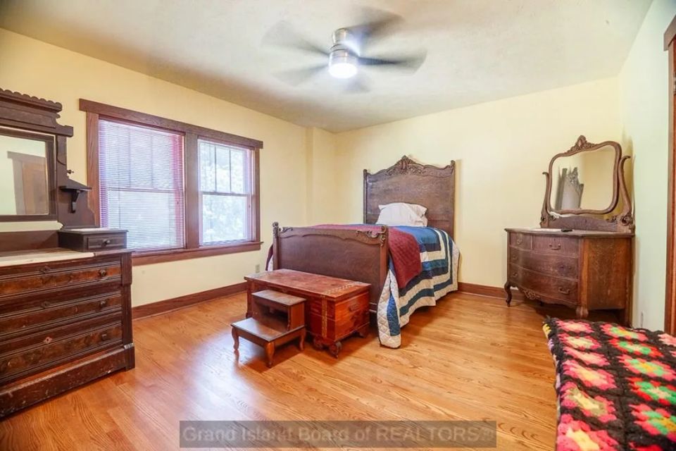 2104 w state st grand island c 8