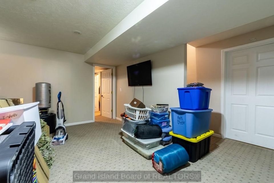 15 via trivoli grand island  ne 68803 d 1