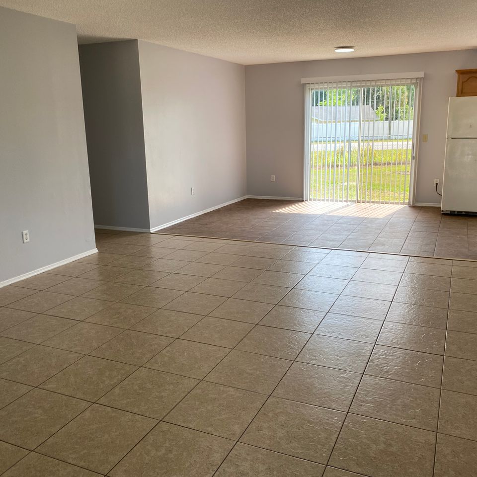 2 pine dining area