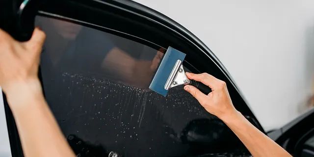 Car tint install 1